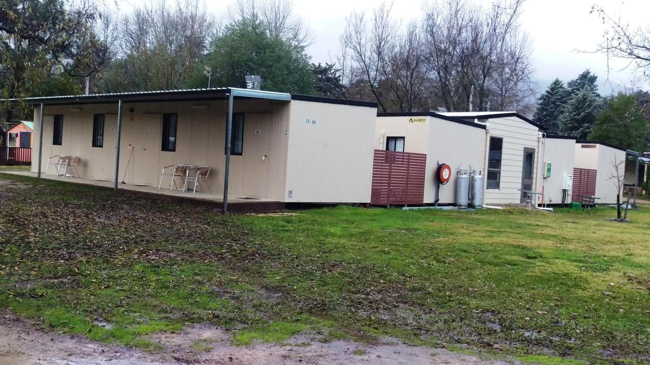 Khancoban Lakeside Caravan Park Exterior foto
