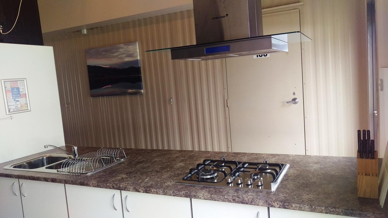 Khancoban Lakeside Caravan Park Exterior foto